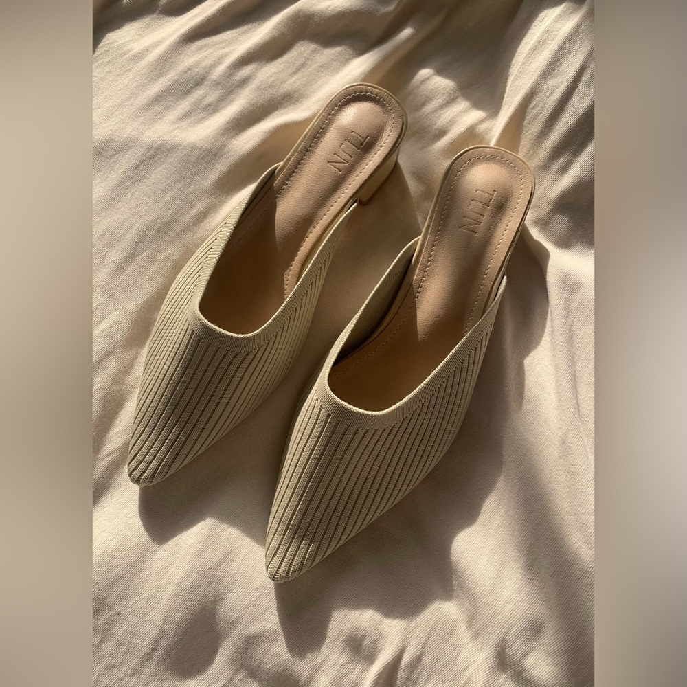 Women’s Beige Ribbed Mules, Size 10